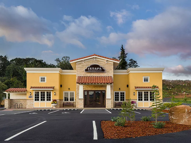 Firwat Ersetzt e Metal Restaurant Gebai traditionell Restaurant Konstruktioun?