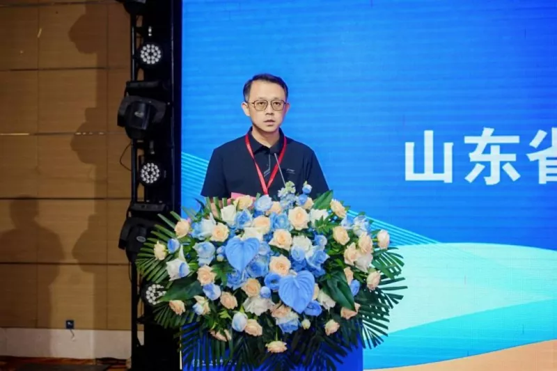 Fokus op Global Entwécklung: Shandong Steel Structure Industry Association hält erfollegräich Erfarungsaustauschkonferenz iwwer Industrieinternationaliséierung