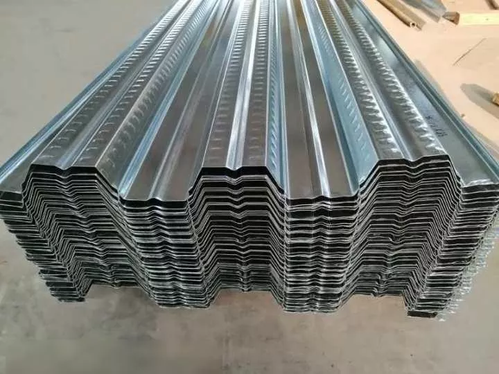 Wéi wielen ech Steel Floor Decking? Master Dës Main Zorte
